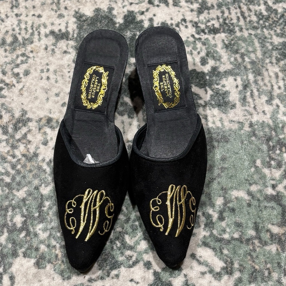 vintage The Larkspur Collection monogrammed slip On Heels Size Small